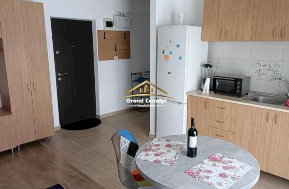 Apartament 2 camere, Nicolina, 35 mp   €380 Cod Oferta: 10065