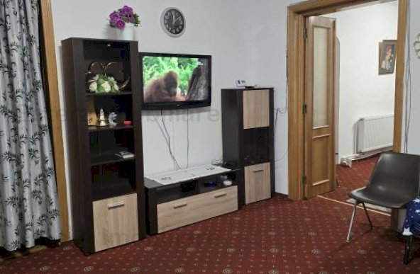 APARTAMENT DE VÂNZARE CU 5 CAMERE ZONA CALEA MOSILOR COLȚ CU CAROL 1