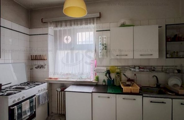 Vanzare apartament 4 camere, Lascar Catargiu, Bucuresti