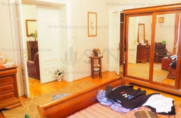 Vanzare apartament 7 camere, Piata Romana, Bucuresti