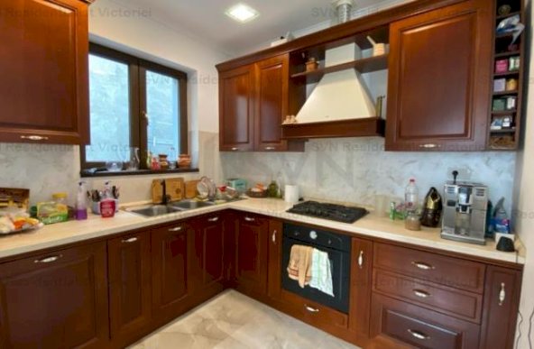 Vanzare apartament 3 camere, Piata Victoriei, Bucuresti