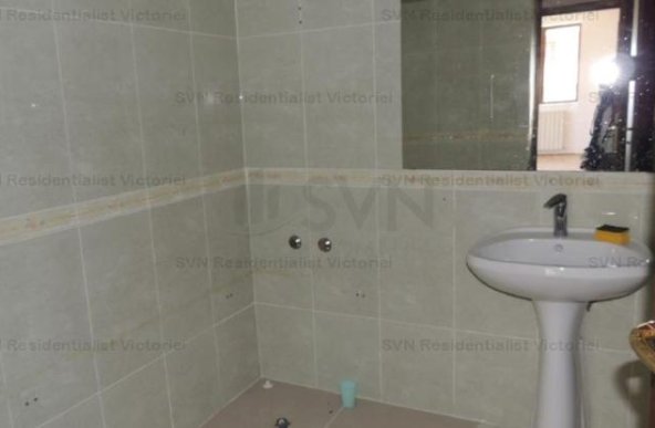 Vanzare apartament 3 camere, Central, Bragadiru