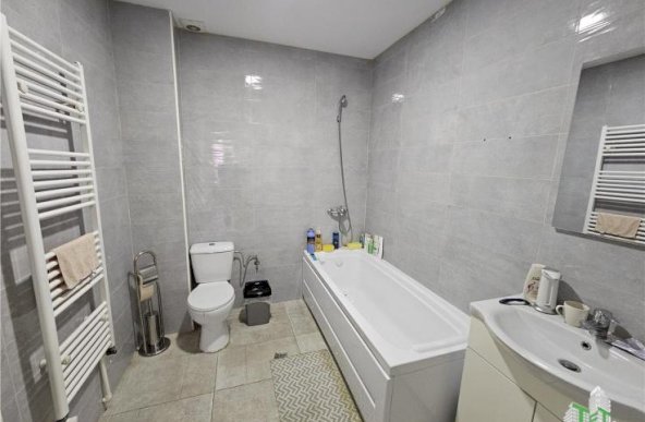 Duplex 4 camere de vanzare in Prelungirea Ghencea