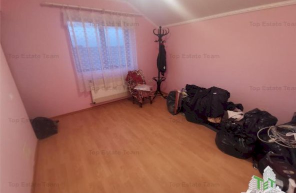 Vila 5 camere regie proprie cu gradina/garaj in Bacu (Joita)