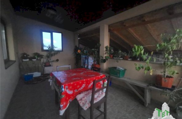 Vila 5 camere regie proprie cu gradina/garaj in Bacu (Joita)