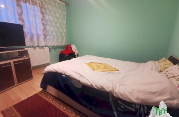 Vila 5 camere regie proprie cu gradina/garaj in Bacu (Joita)