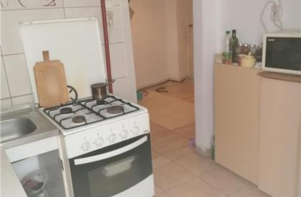 Apartament 3 camere in zona Piata Unirii