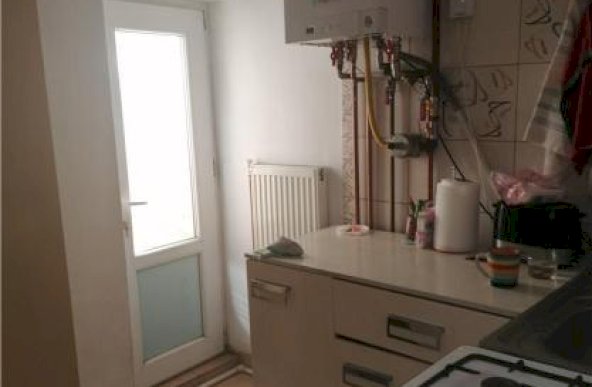 Apartament 3 camere in zona Piata Unirii