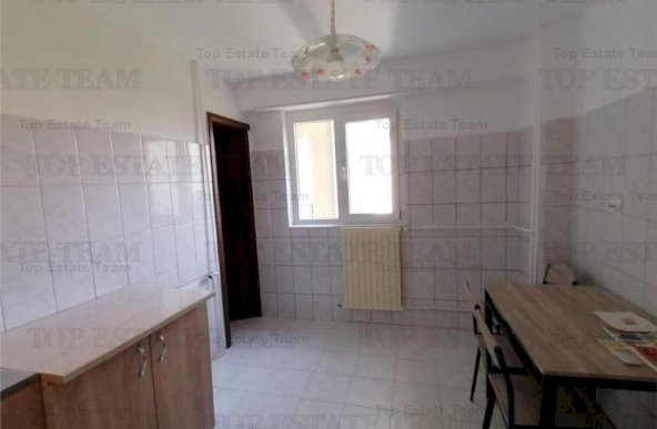 Apartament cu 3 camere de inchiriat in zona Splaiul Unirii - Camera de Comert