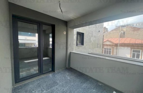 Vanzare spatiu comercial