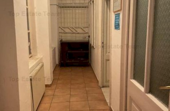 Spatiu de birouri de inchiriat , 2 camere, parter,  zona Universitate