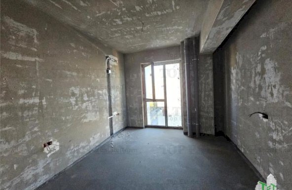 APARTAMENT 3 CAMERE DE VANZARE - PRIMA VISTA