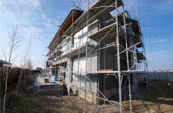 Vila tip duplex de vanzare - TUNARI