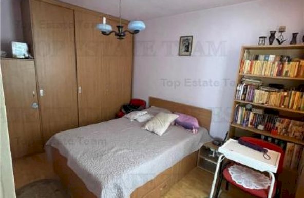 Apartament 3 camere Ferentari zona linistita - priveliste frumoasa