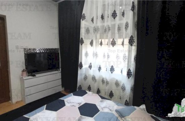 Apartament 4 camere in vila, curte 90 mp, zona M. Eminescu