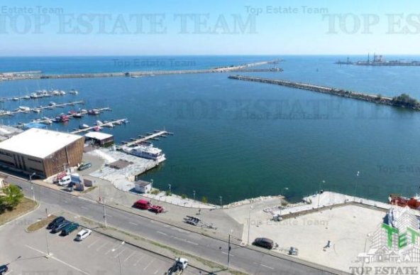 Black Sea / Apartament cu vedere la mare