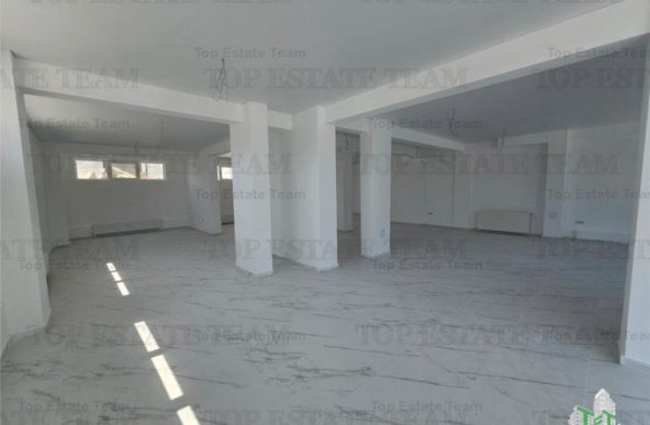 Spatiu comercial 165mp cu 3 locuri parcare in Rosu (Chiajna)