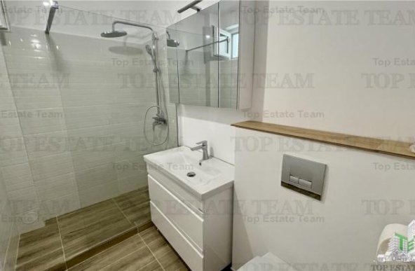 Apartament 3 camere metrou Costin Georgian/ Titan (complet renovat)