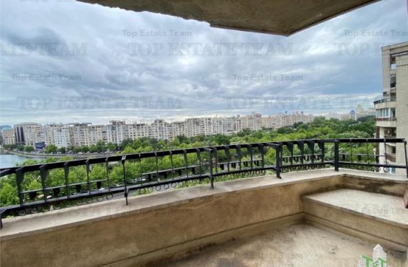 Apartament 2 camere de inchiriat, zona  Unirii, 3 balcoane, view deosebit!