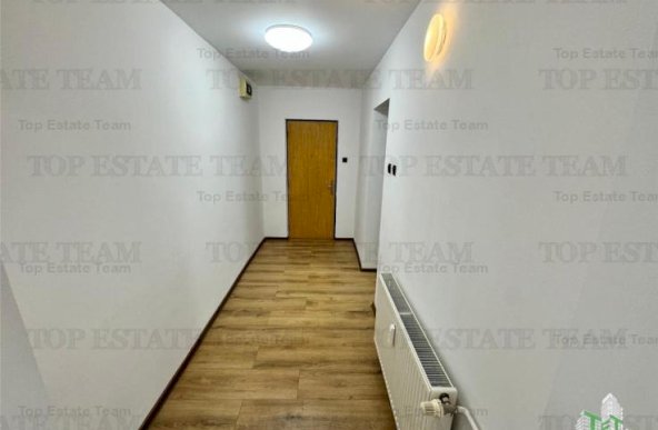 Apartament / Spatiu comercial  de vanzare in zona Alba Iulia / Vitan