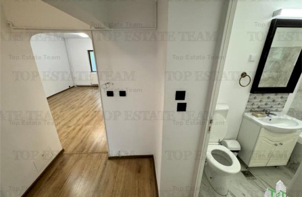 Apartament / Spatiu comercial  de vanzare in zona Alba Iulia / Vitan