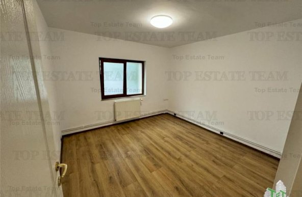 Apartament / Spatiu comercial  de vanzare in zona Alba Iulia / Vitan