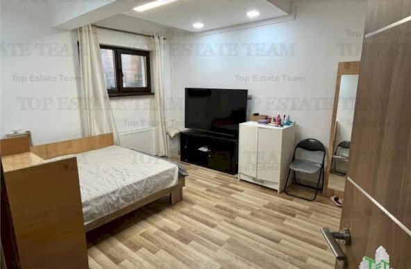 Apartament 3 camere, curte interioara APUSULUI