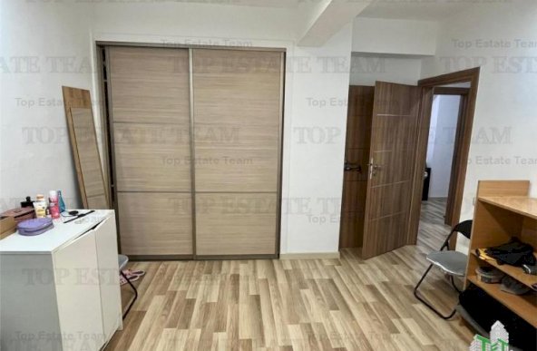 Apartament 3 camere, curte interioara APUSULUI