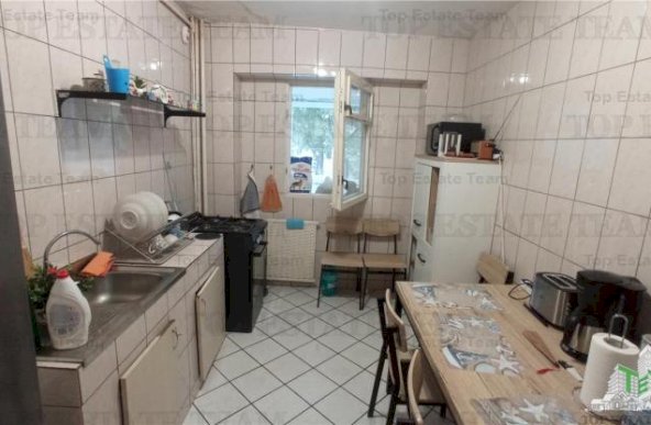 Apartament 3 camere de inchiriat, zona Tei