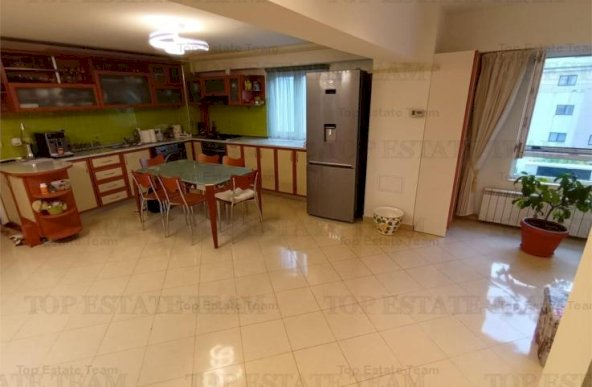 Apartament 3 camere Calea Calarasi