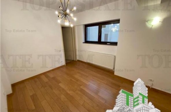 Apartament cu 3 camere de vanzare in zona Aviatorilor