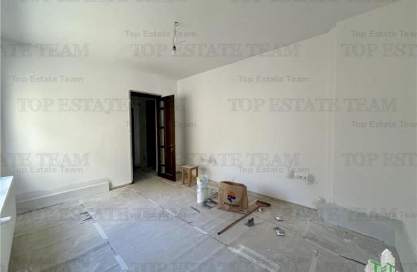 3 Camere  | Dacia | Curte 140 mp | Renovat | Parcare |Centrala | Balcon