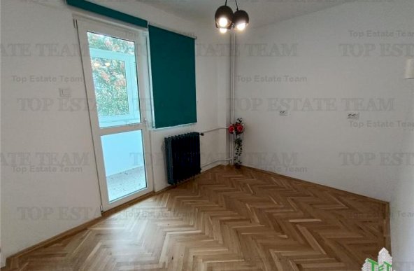 Vanzare apartament 2 camere piata Victoriei