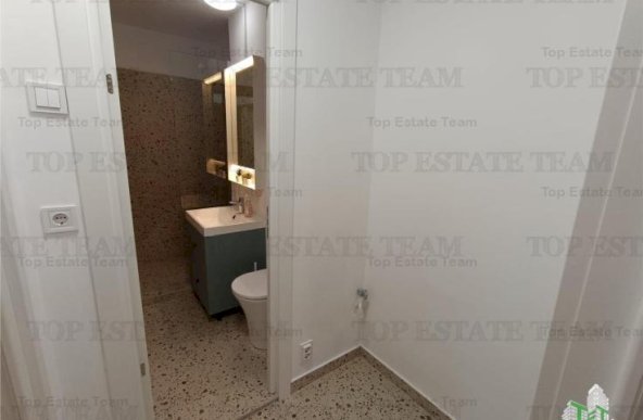 Vanzare apartament 2 camere piata Victoriei