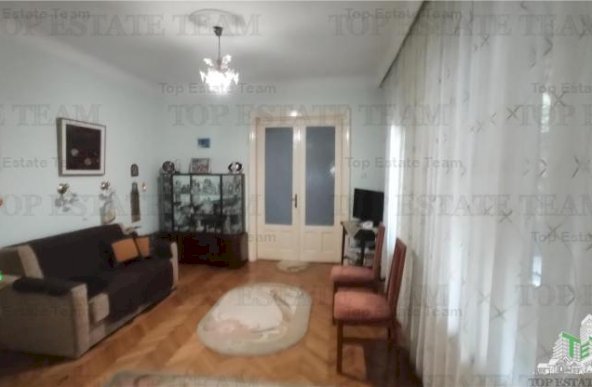 Casa individuala de vanzare in zona Stefan cel Mare