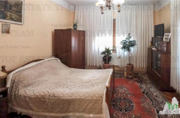 Casa individuala de vanzare in zona Stefan cel Mare