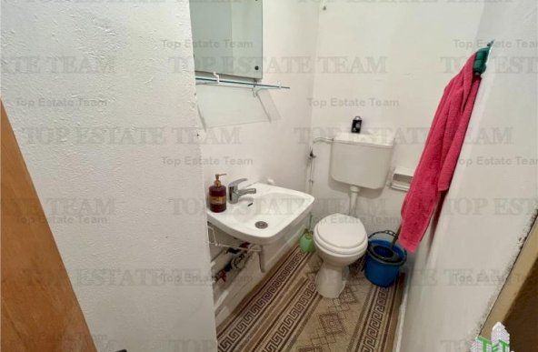 Apartament 3 camere bloc 1981 Liceul D.Bolintineanu