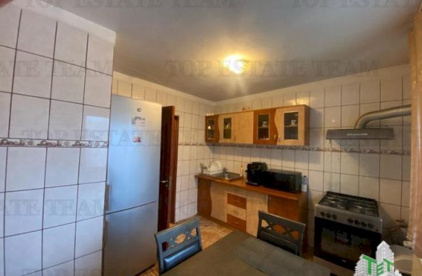 Apartament 3 camere,  balcon, de vanzare, Nerva Traian