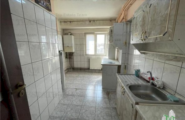 Ocazie! Apartament cu 2 camere decomandat - CENTRALA PROPRIE