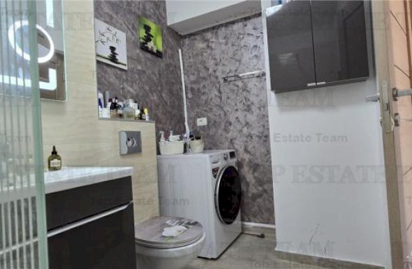 Apartament 2 camere Mamaia, pe partea cu lacul