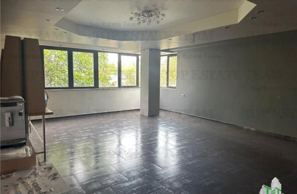 Apartament 3 camere de vanzare in zona Bucurestii Noi