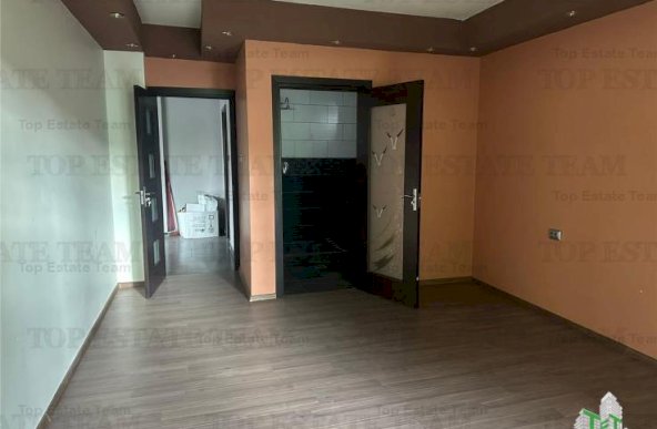 Apartament 3 camere de vanzare in zona Bucurestii Noi