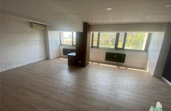 Apartament 4 camere renovat, de inchiriat zona Piata Victoriei