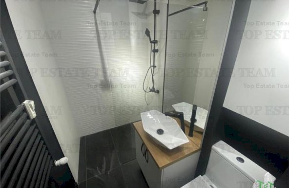 Apartament 4 camere renovat, de inchiriat zona Piata Victoriei