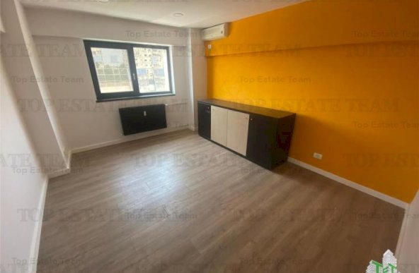 Apartament 4 camere renovat, de inchiriat zona Piata Victoriei