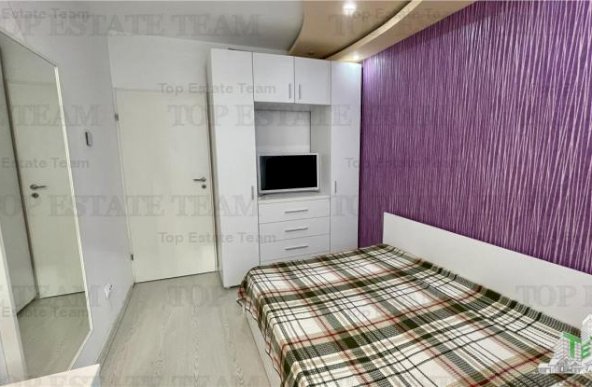 Apartament 3 camere cu 2 bai decomandat metrou Aparatorii Patriei cu centrala termica