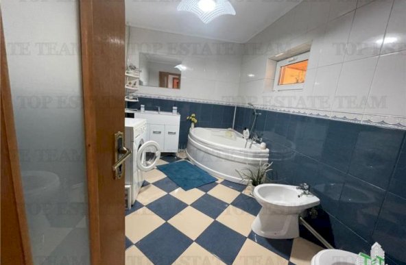 Vila P+1+M cu spatiu comercial la parter in zona Doamna Ghica