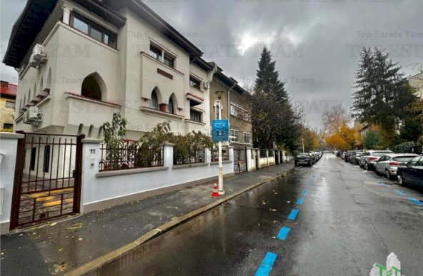 Cotroceni / Central / Spatiu de birouri cu 4 camere de inchiriat in vila