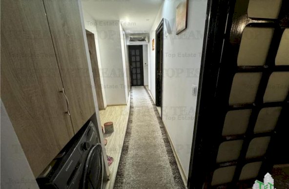 Apartament 4 Camere Parcul Tineretului Centrala Proprie