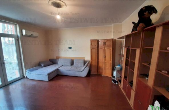 Teren generos 370 mp cu casa demolabila, deschidere la strada asfaltata